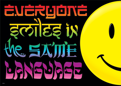 [TAX67151] EVERYONE SMILES IN THE SAME LANGUAGE POSTER (13.3"x19" (48cmx 33.7cm)
